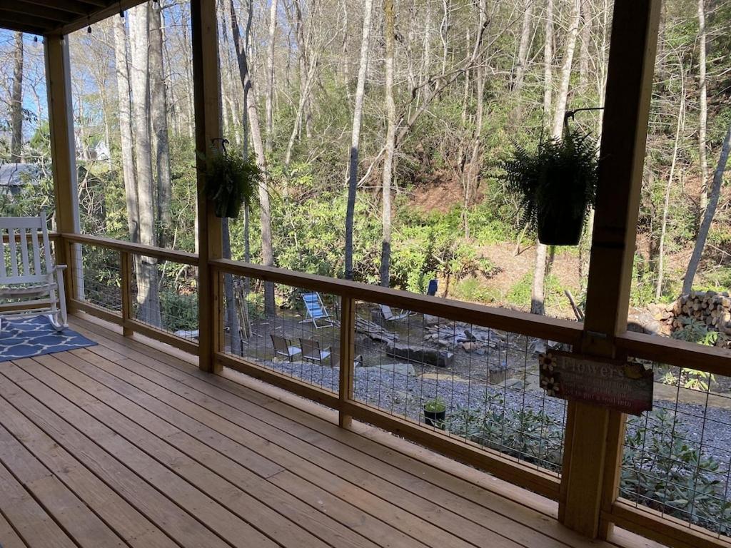 Beech Creek Cabin, Black Mountain