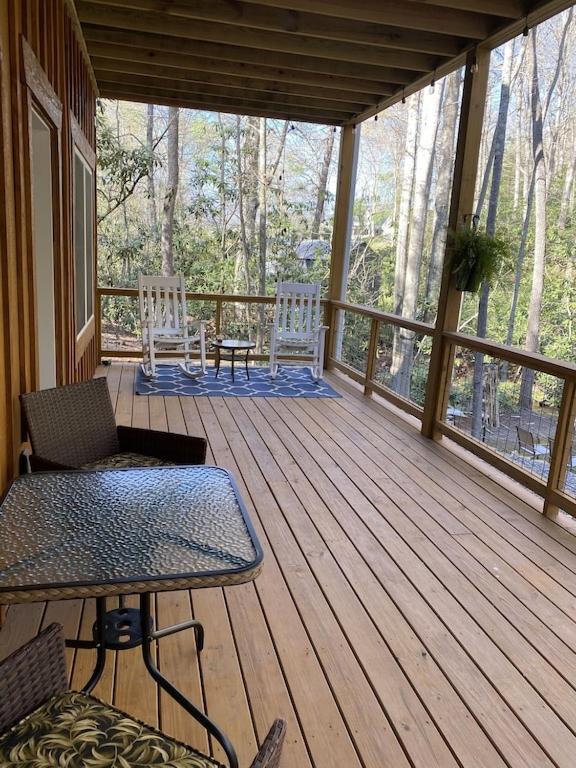 Beech Creek Cabin, Chalet